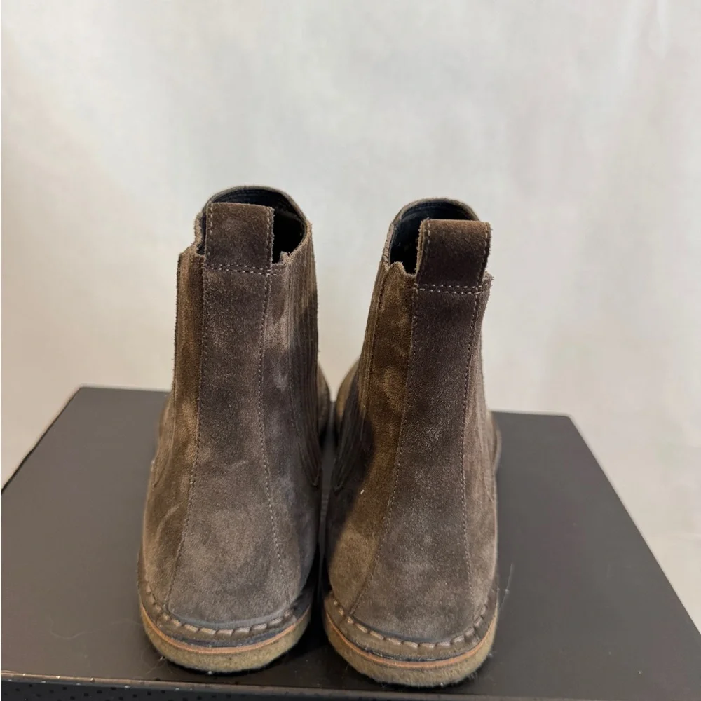 Saint Laurent Suede Chelsea Boots - Picture 6 of 15